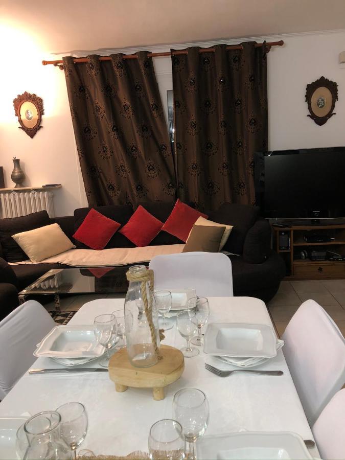Le Relais De Pierre Bed and Breakfast Arpajon Exteriör bild